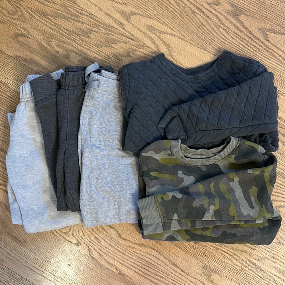 Lot of boys 4T clothing